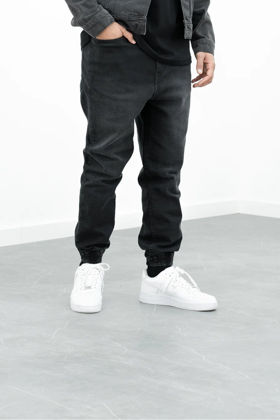 JOGPANT JEAN DARK